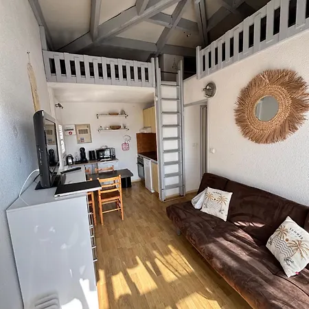Bord De Apartment *